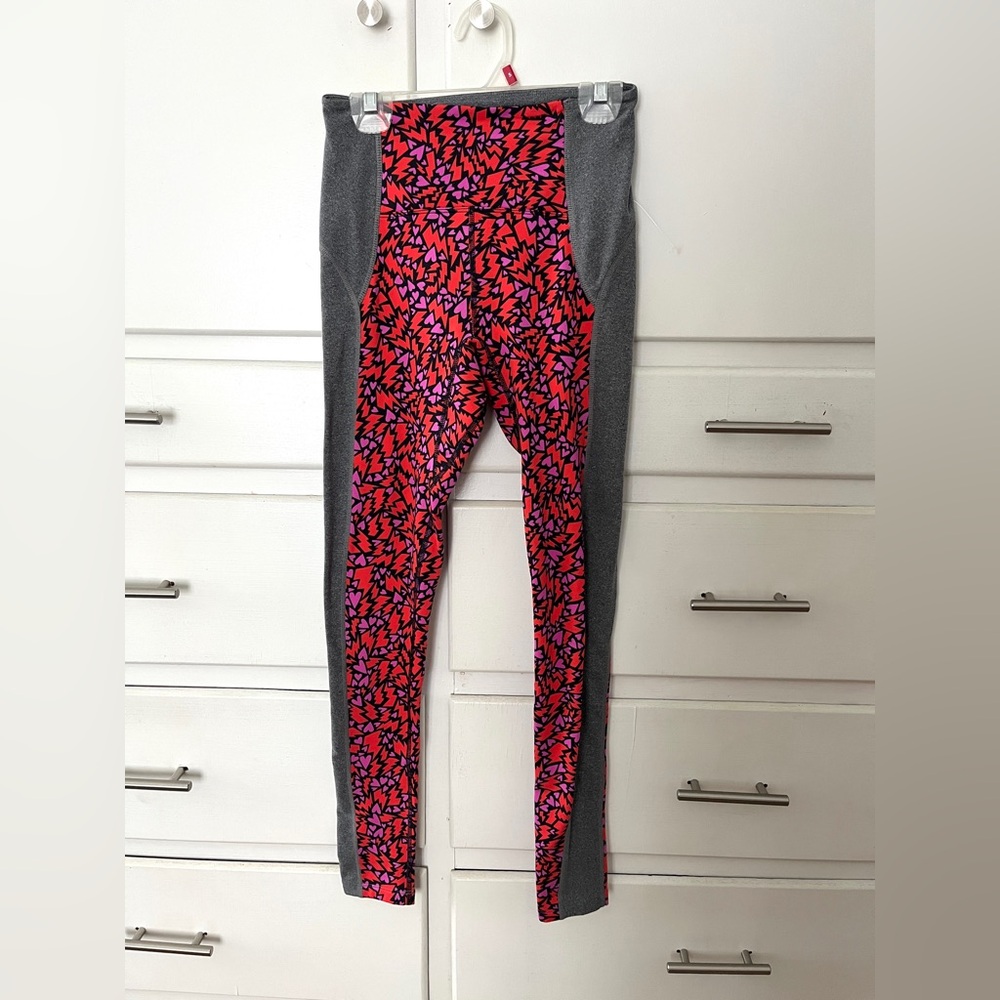 Free People heart print leggings in gray red purple size X small